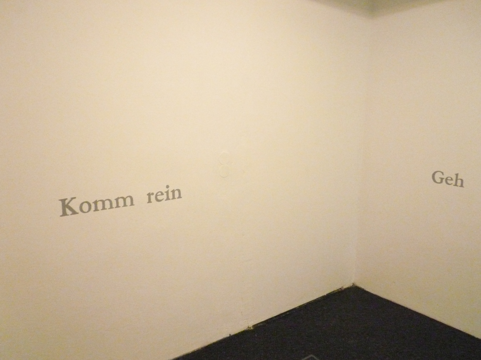 Constanze Böckmann: A Place To Be-  Komm rein / Geh - Schrift und Audio -2015